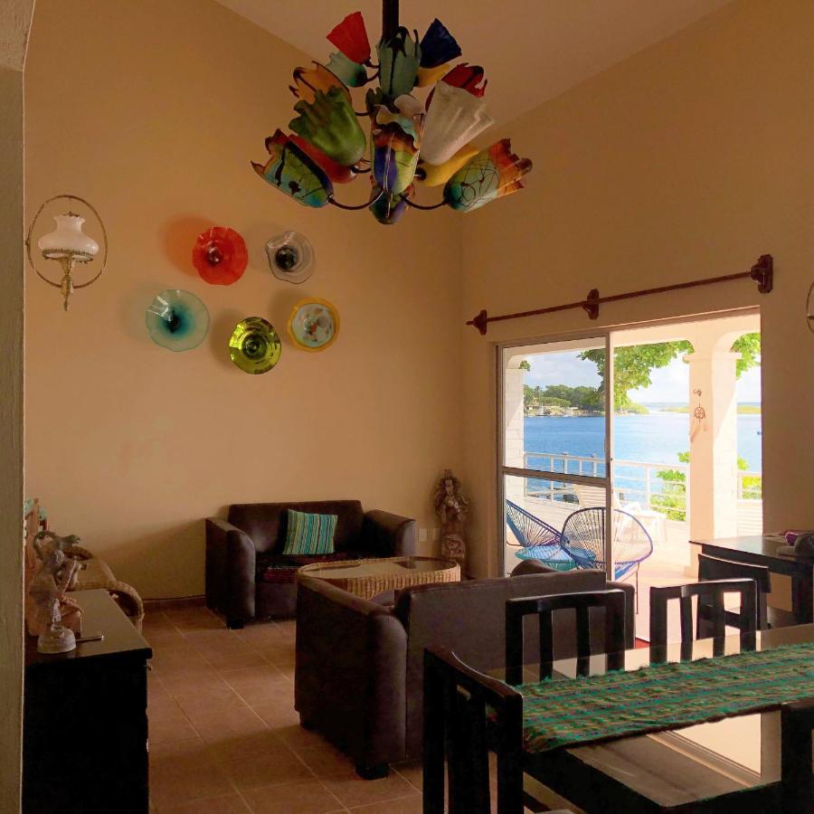 Casa Sol Y Luna Bacalar Bed and Breakfast Eksteriør billede